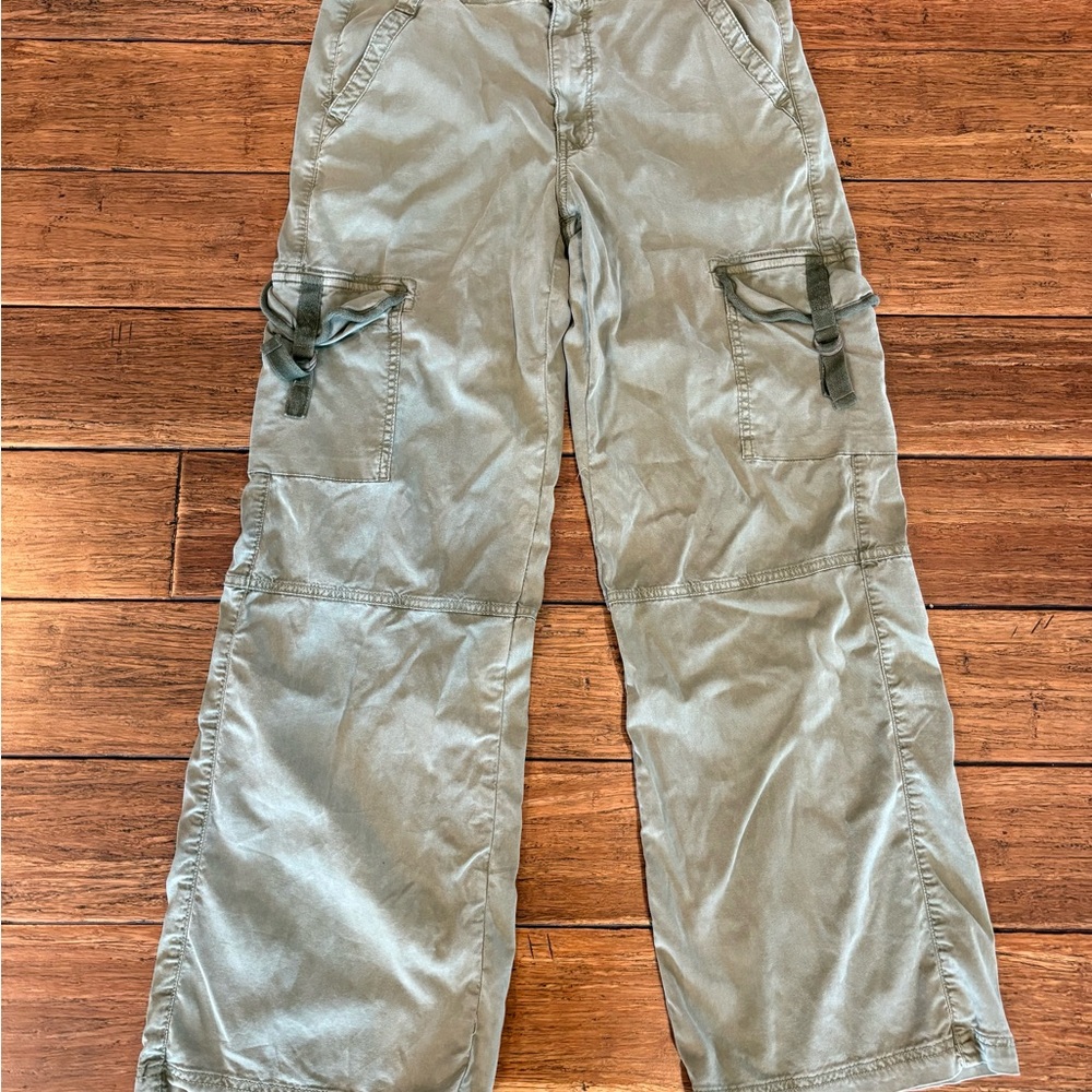 American Eagle Outfitters Women's Olive Green Boot-Flare Cargo Pants
